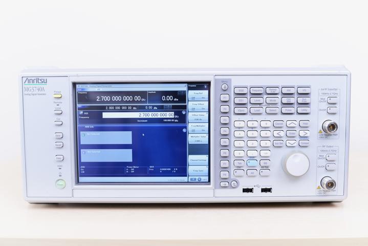 Генератор сигналов Anritsu MG3740A